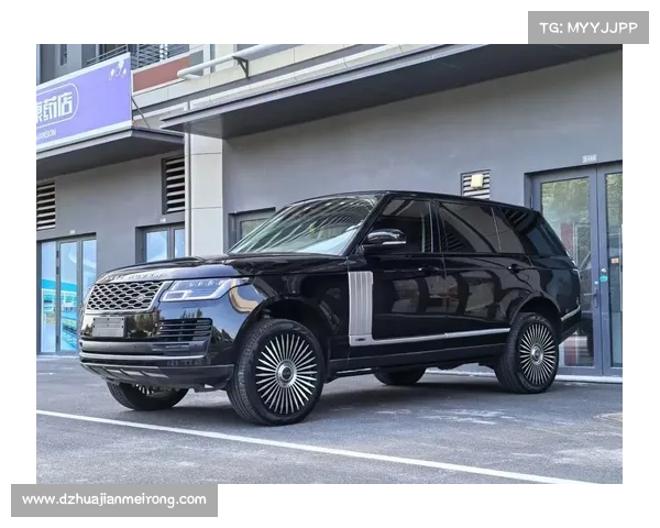 全新路虎揽胜养车有多贵？一年保险就能养台宝马X3